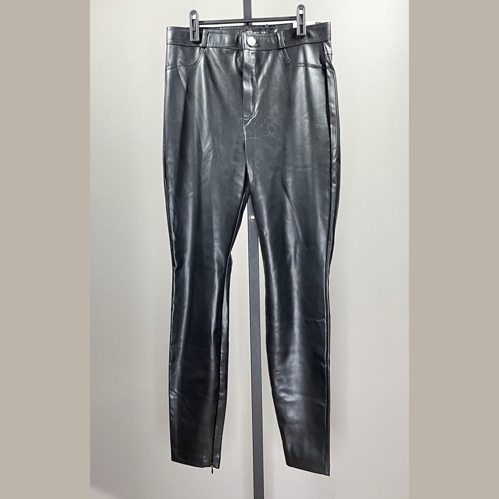 NEW! ZARA FAUX LEATHER PANTS!